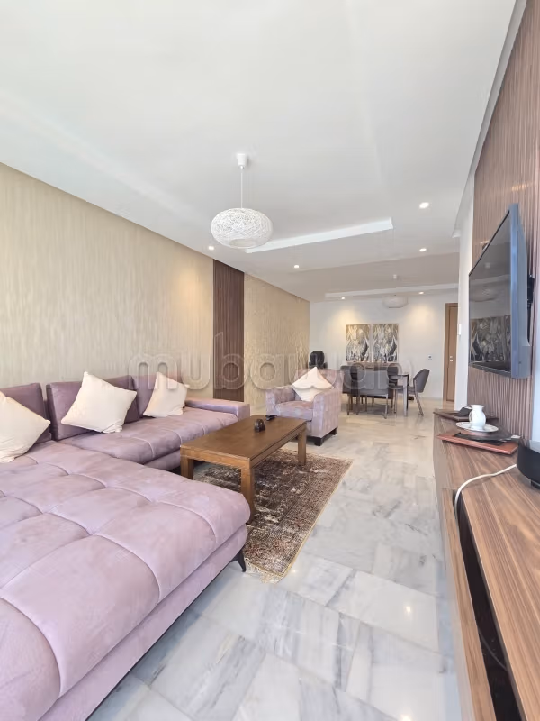 En alquiler apartamento moderno con piscina ELMENZEH