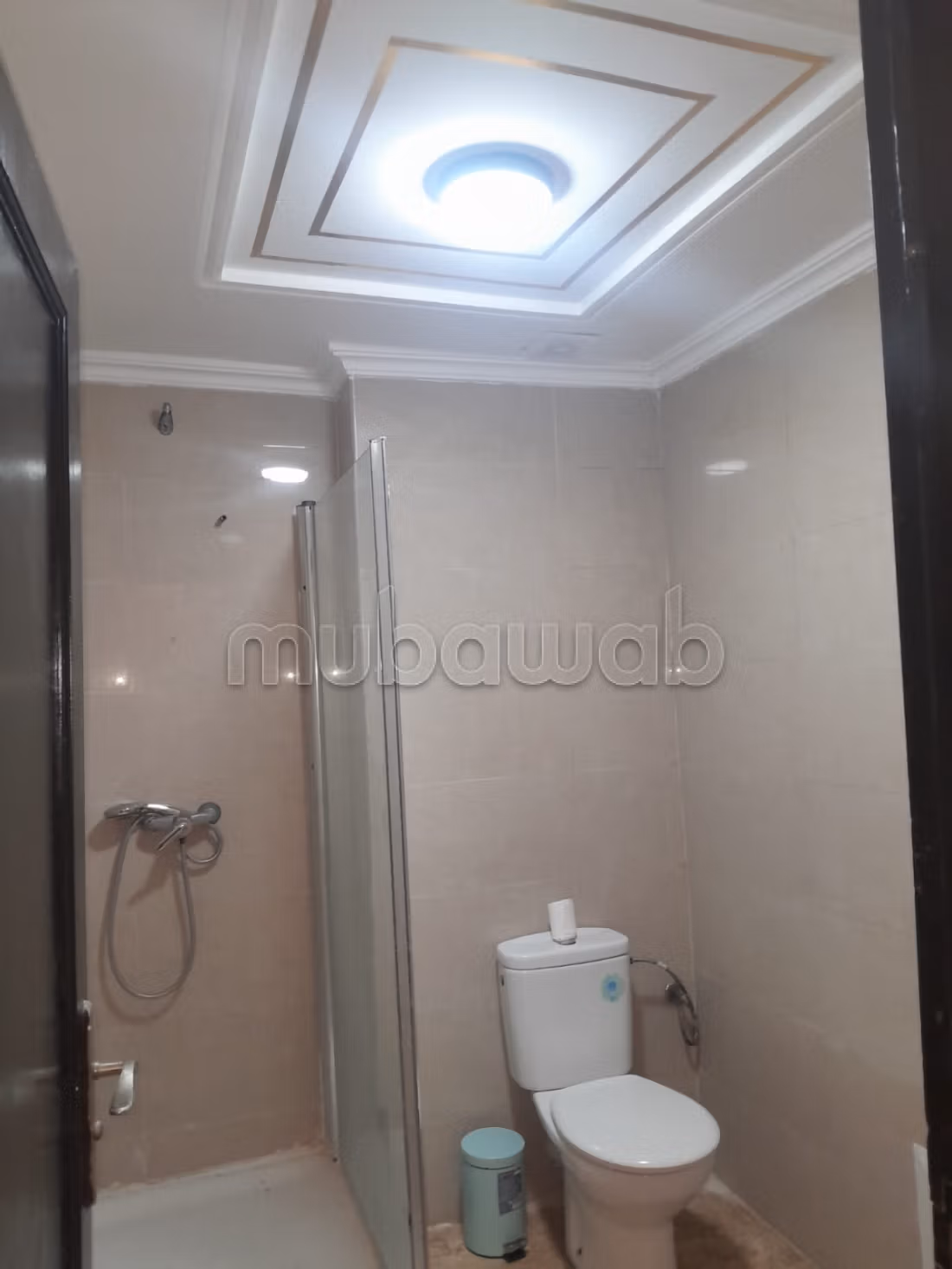 Vendita appartamento. 2 camere da letto. Terrazzo e giardino