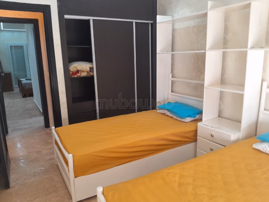 Vendita appartamento. 2 camere da letto. Terrazzo e giardino