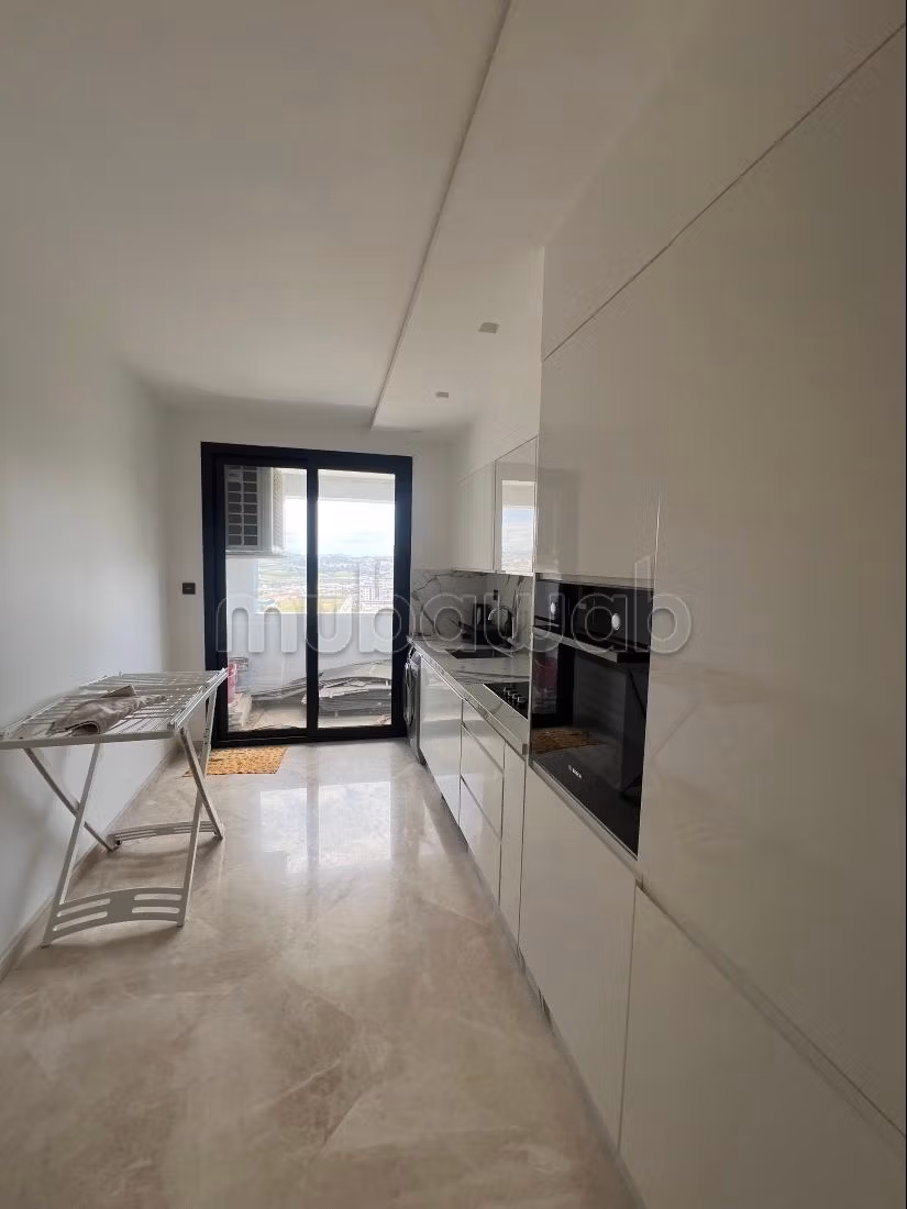 Vente d'un bel appartement à malabata. 2 chambres agréables. Meublé — 5