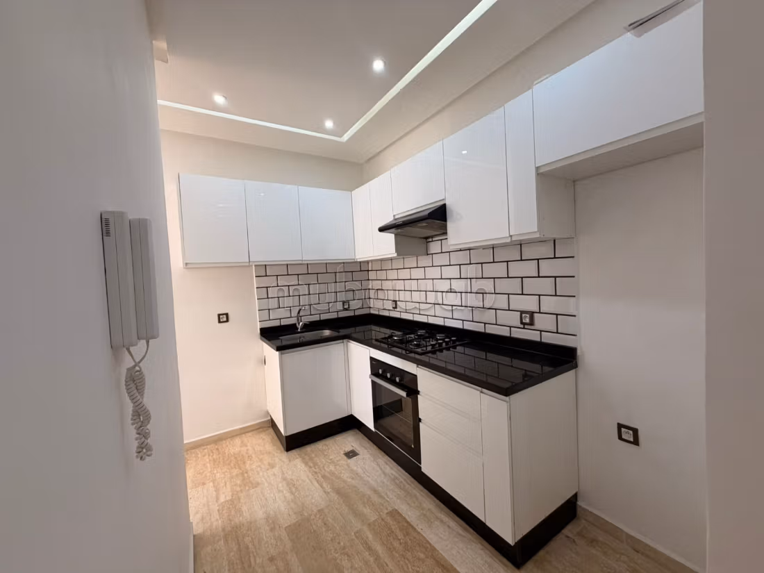 Magnifique appartement vide de 2chambres