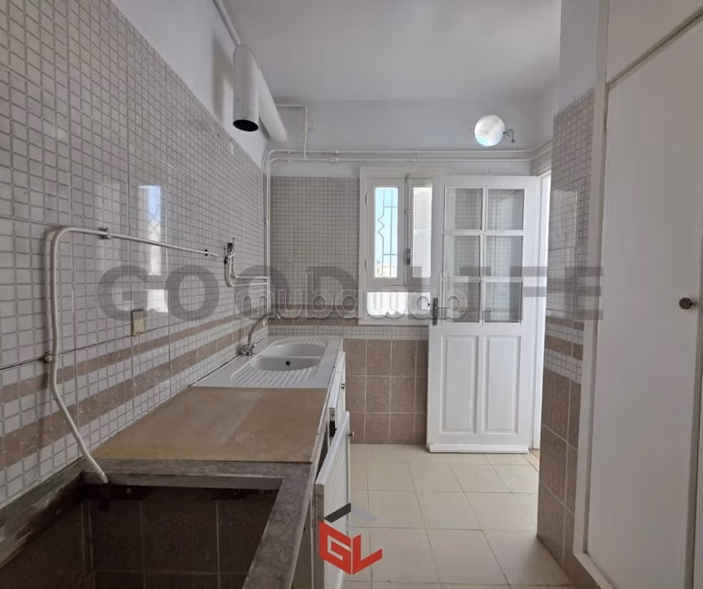 Opportunità S2 a Borj Louzir