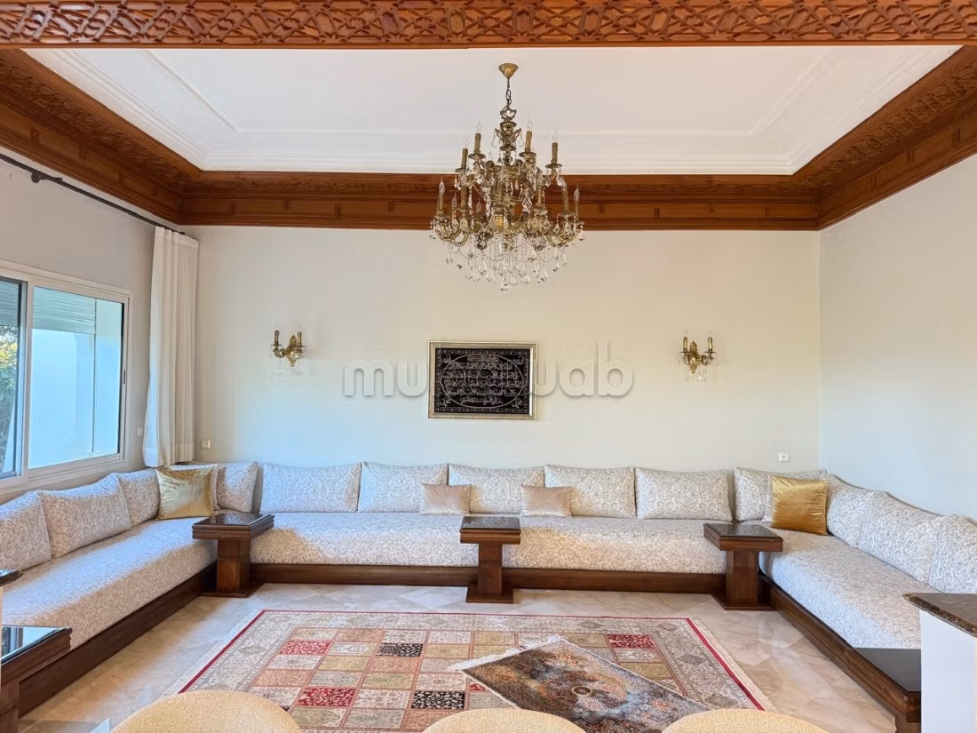 Villa in a secure residence in Ain Diab