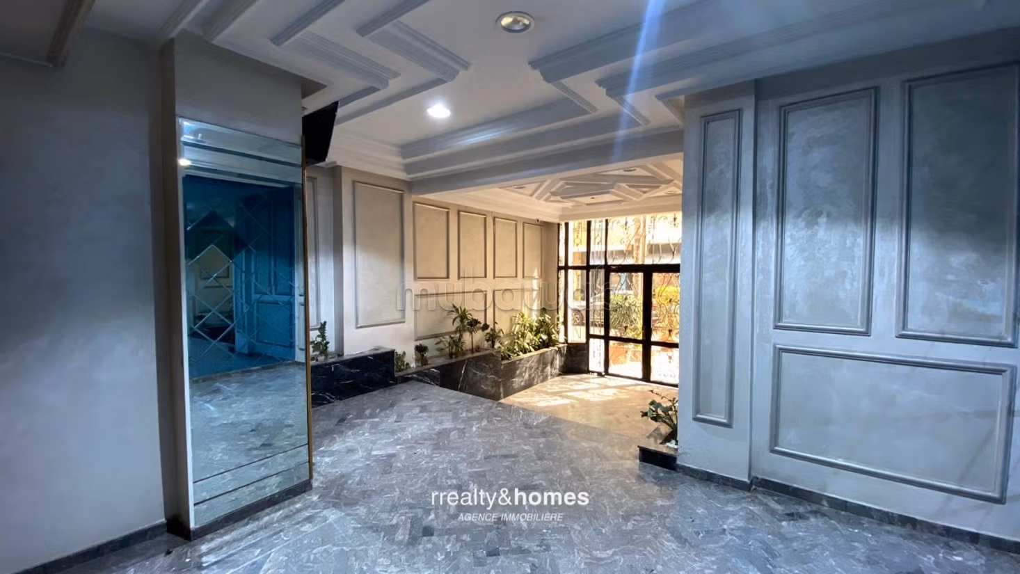 Appartement 331 m² f Racine — 13
