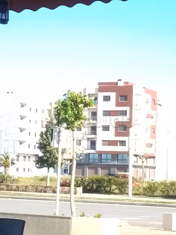Appartamento in affitto a Hay el matar. Superficie totale 80 m². Antenna parabolica e impianto di videosorveglianza