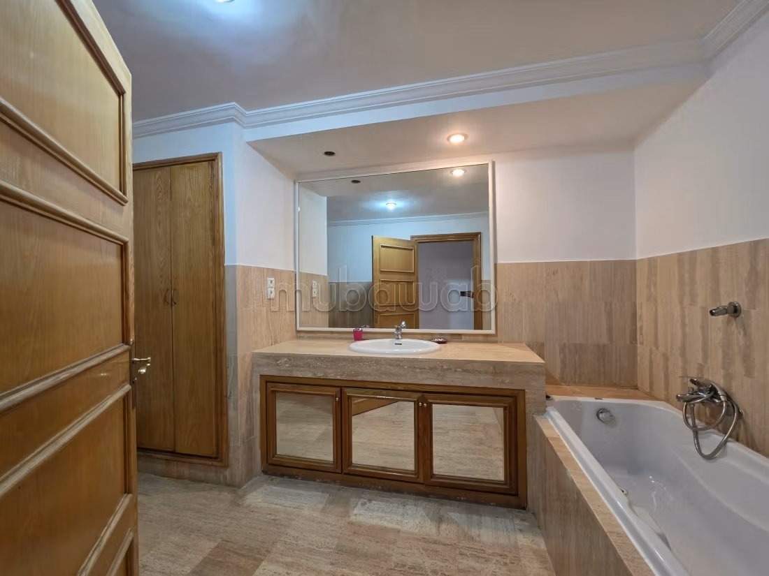 Appartement 200 m² à Ain Diab Extension — 10