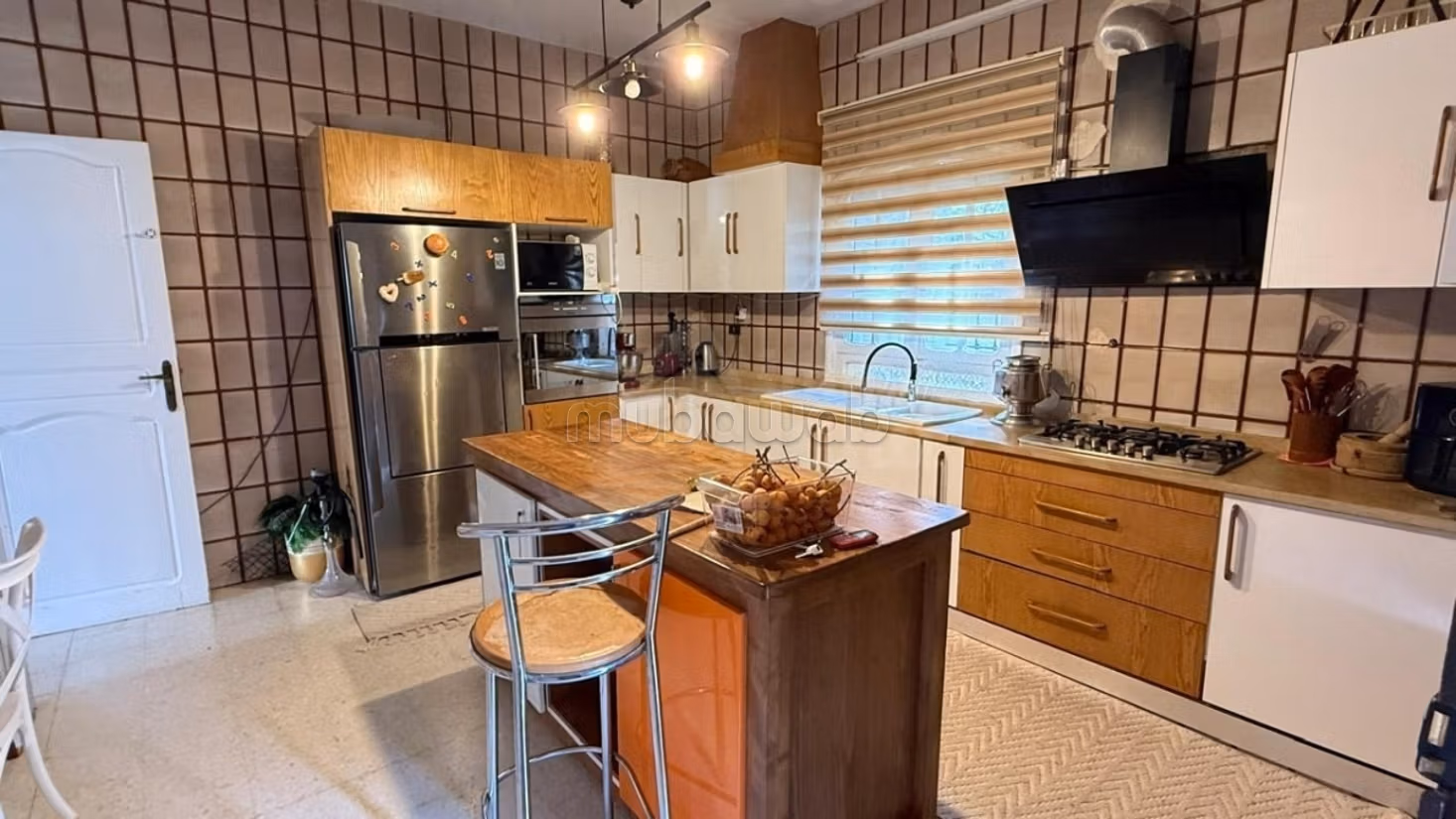 Villa S5 de 280 m² sur terrain de 439m2 à cité ghazela
