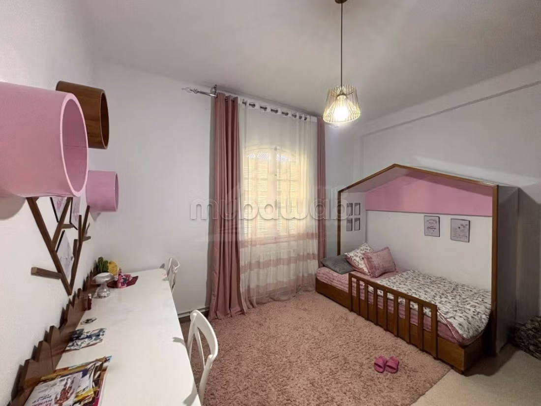 Villa S5 de 280 m² sur terrain de 439m2 à cité ghazela