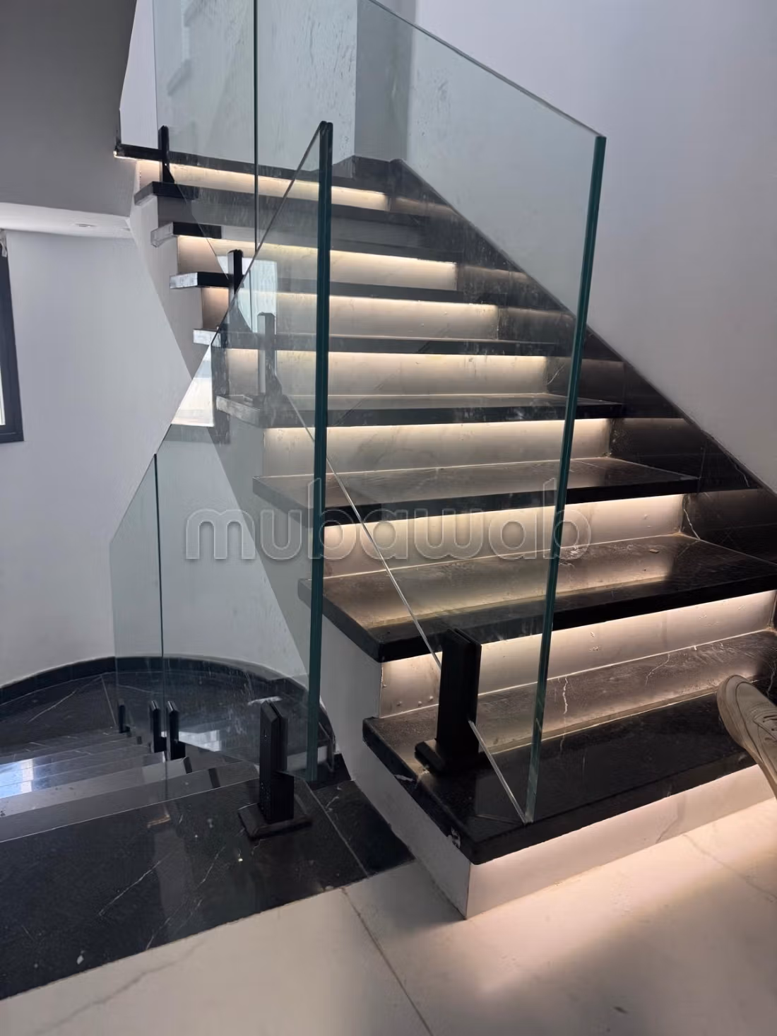 Huren: villa's en luxe woningen in Centre. 3 Kamers. Volledig gemeubileerd