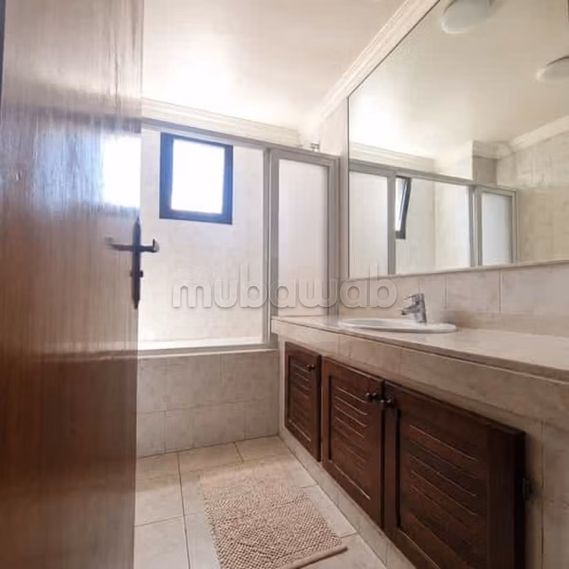 Appartement à Vendre de 189.0 m² à Casablanca, Bourgogne Sidi Belyout — 4