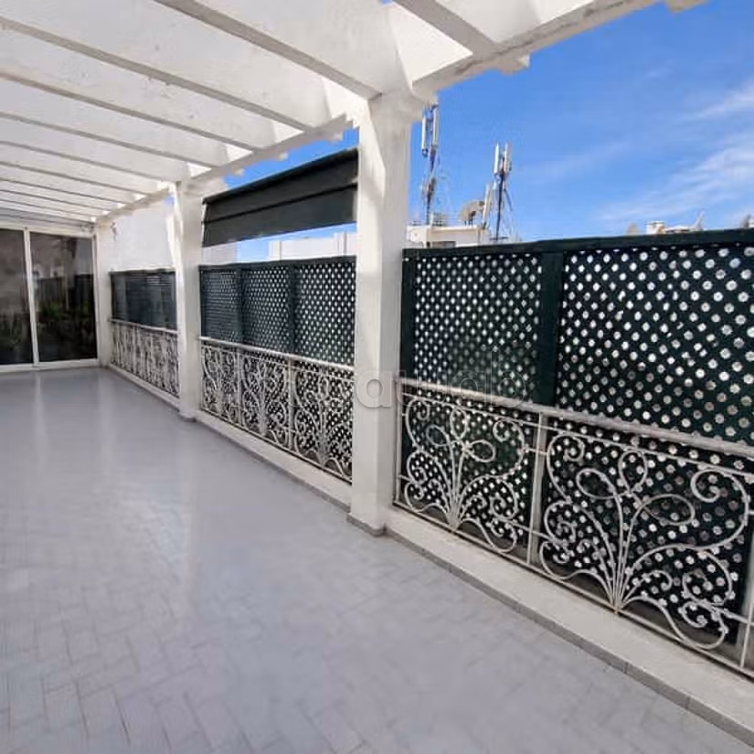 Appartement à Vendre de 189.0 m² à Casablanca, Bourgogne Sidi Belyout — 3