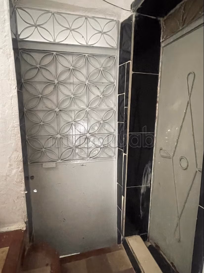 Piso en venta en Mellah. Pequeña superficie 120 m²