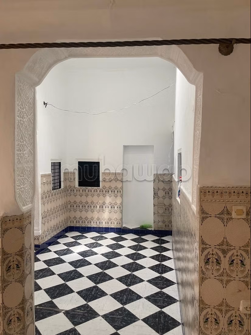 Piso en venta en Mellah. Pequeña superficie 120 m²