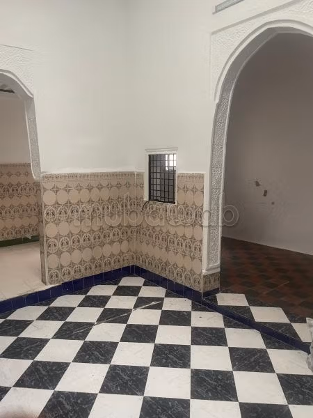 Piso en venta en Mellah. Pequeña superficie 120 m²