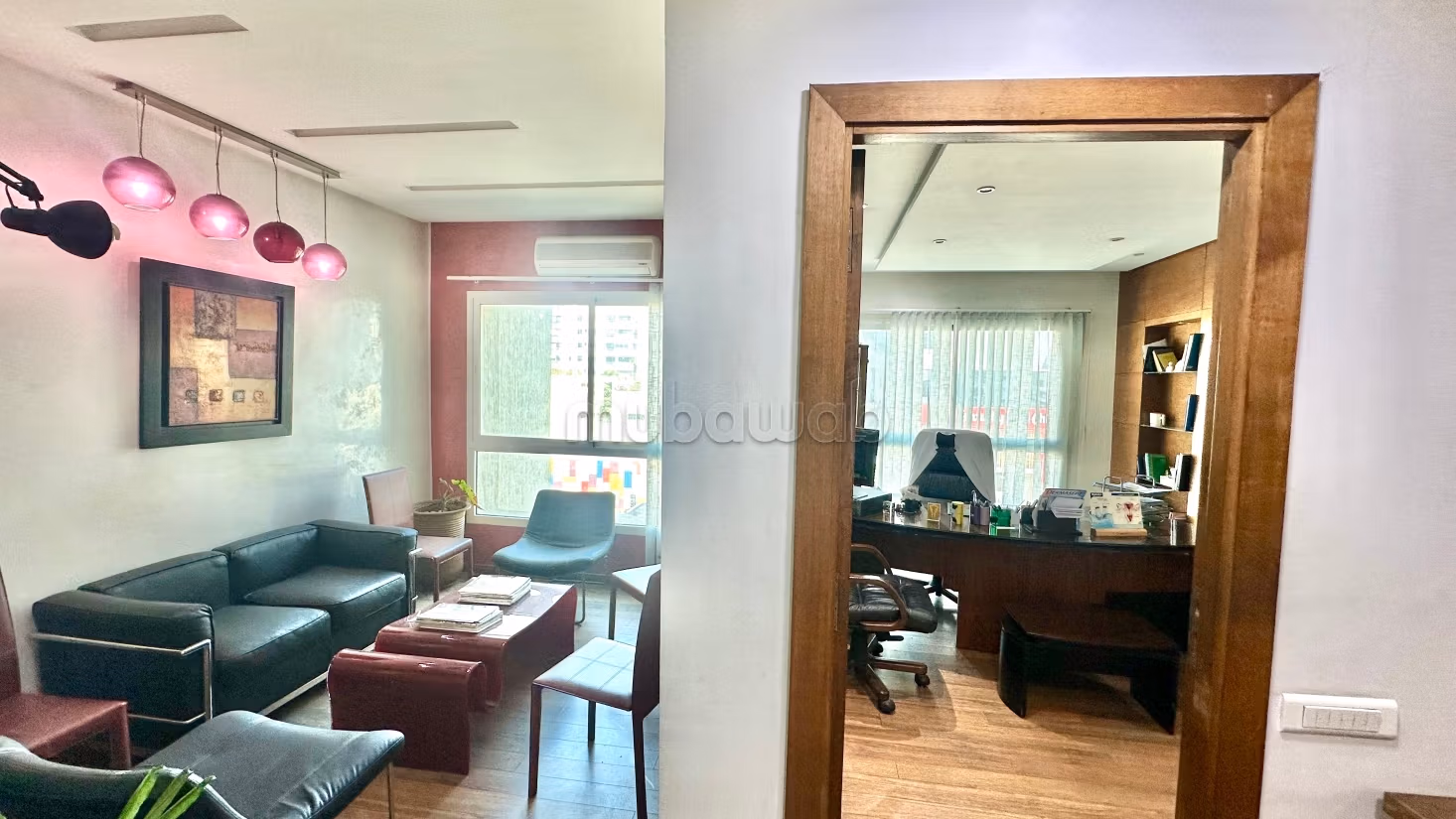 Cabinet médical à Maârif. Surface totale 62 m². Porte blindée, sécurité