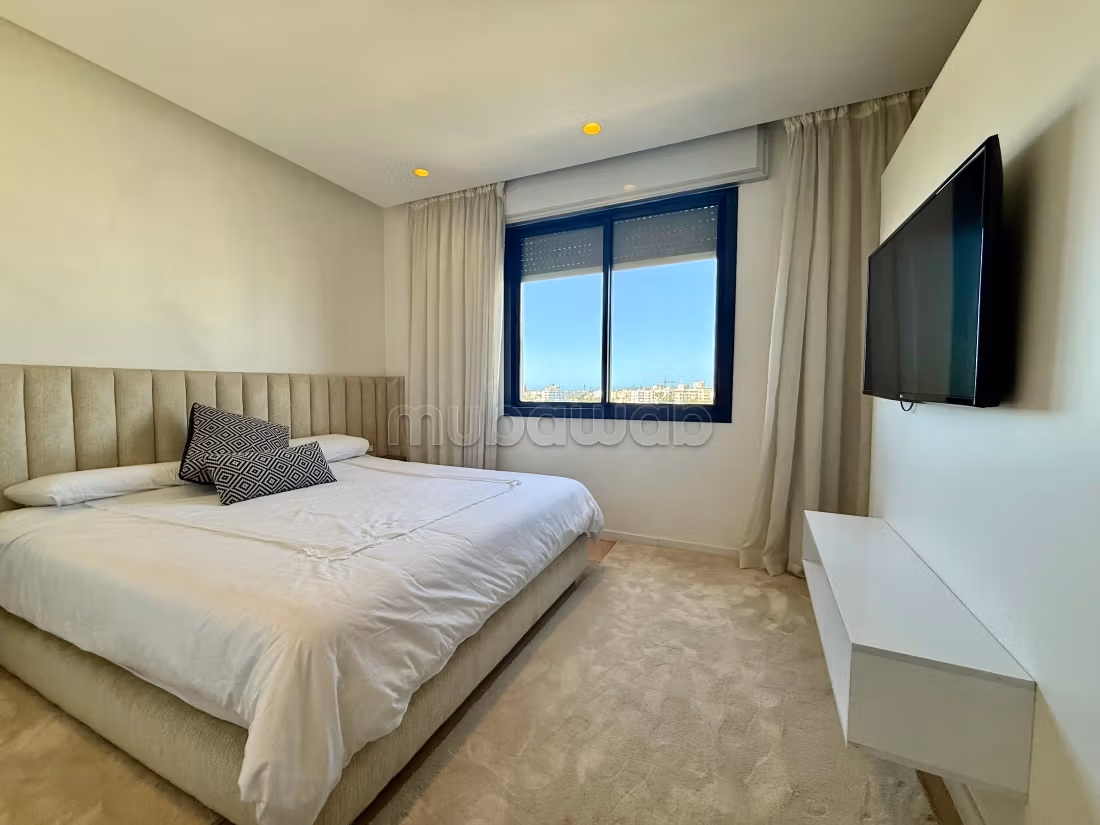 Flat for rent in Racine. Surface area 110 m². Well equipped kitchen