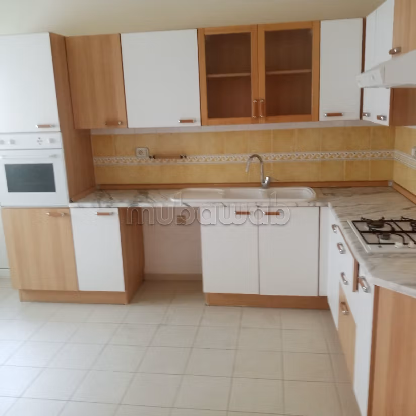 A vendre appartement a ennasr 2