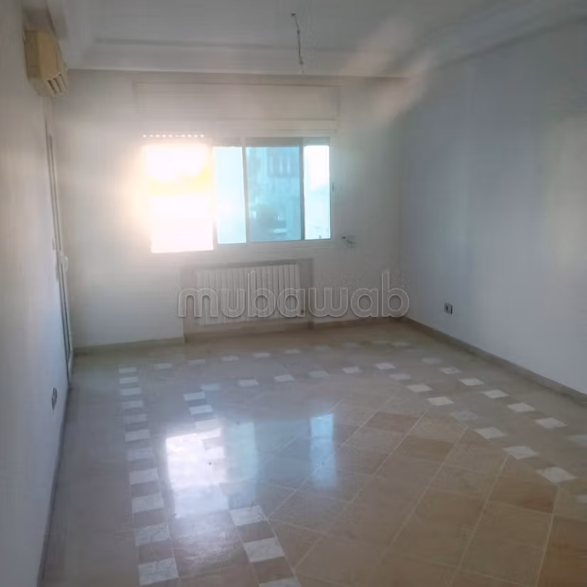A vendre appartement a ennasr 2