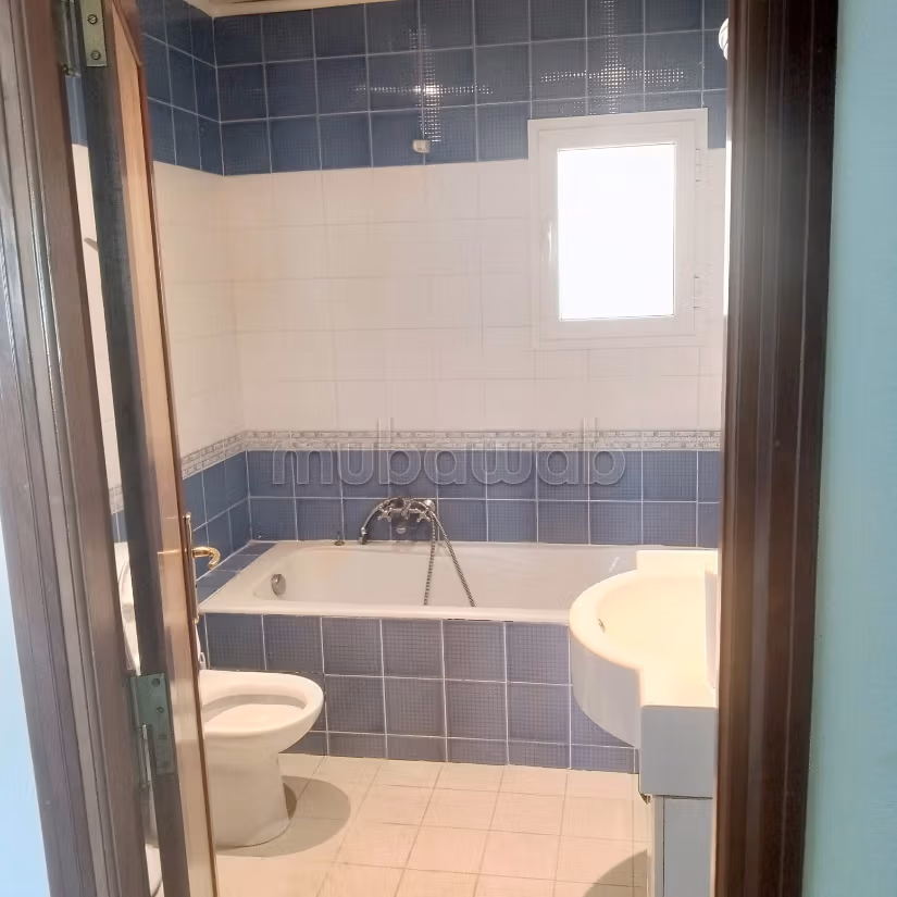 A vendre appartement a ennasr 2