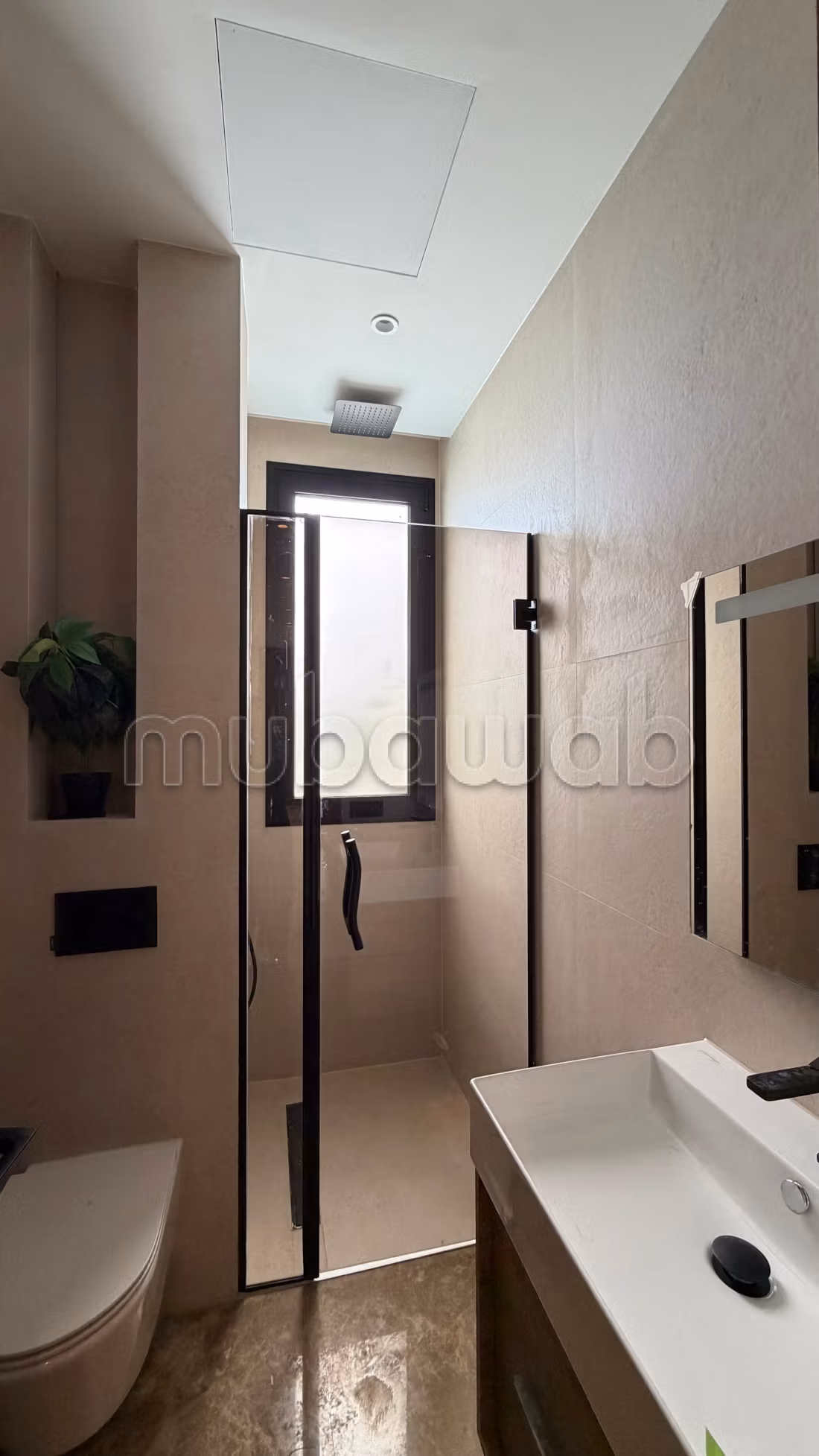 Great apartment for rent in Du Golf. 6 large rooms. Ample storage space