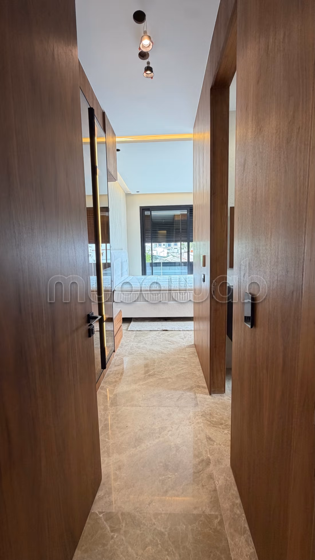 Great apartment for rent in Du Golf. 6 large rooms. Ample storage space