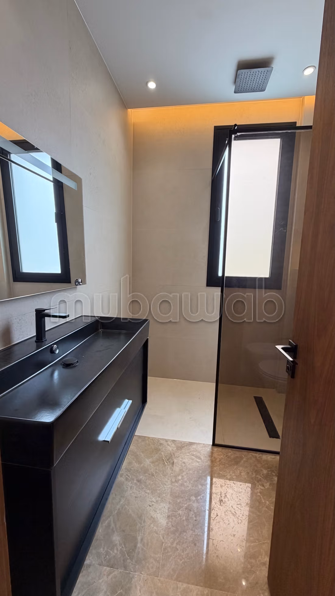 Great apartment for rent in Du Golf. 6 large rooms. Ample storage space