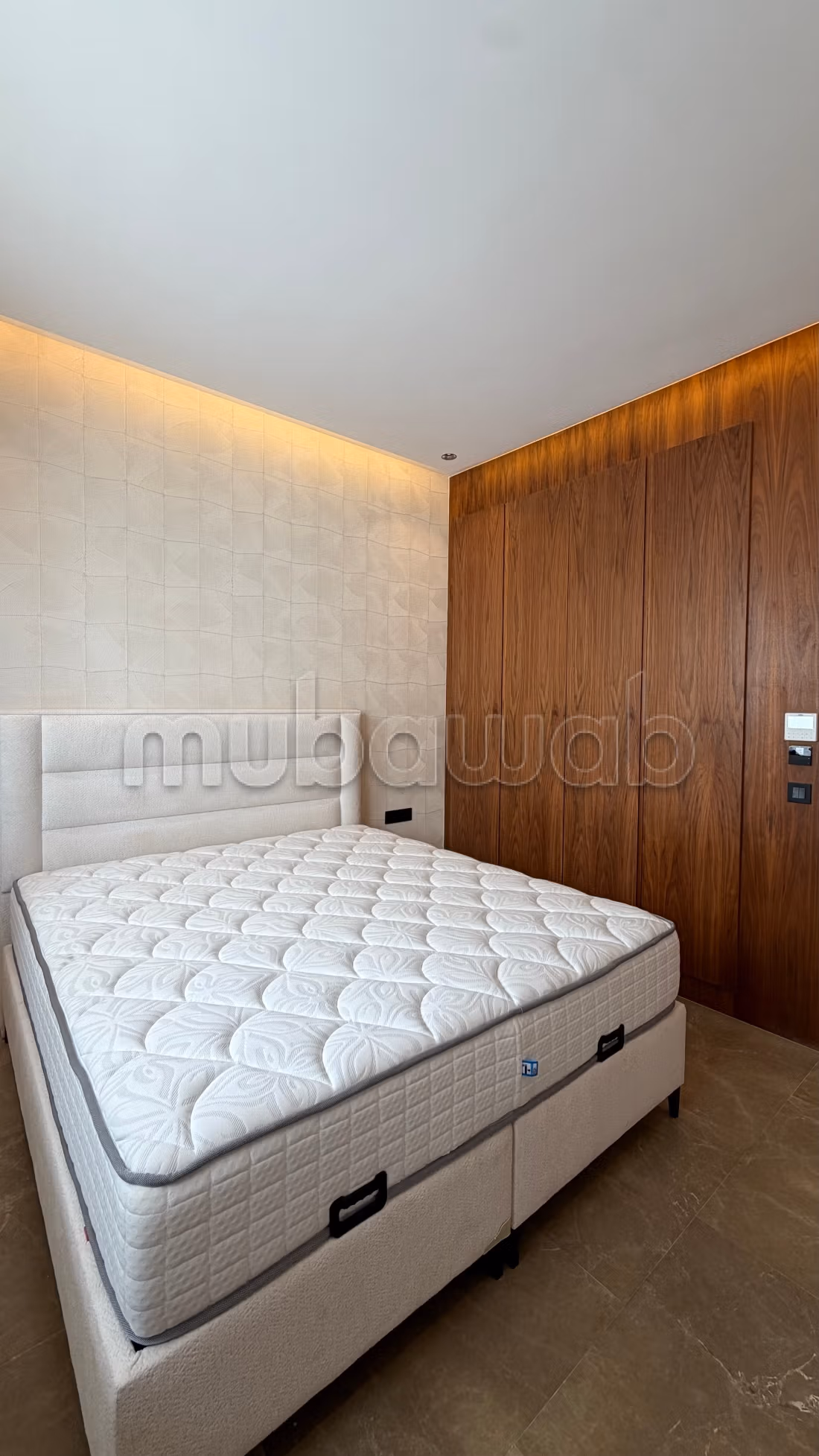 Great apartment for rent in Du Golf. 6 large rooms. Ample storage space