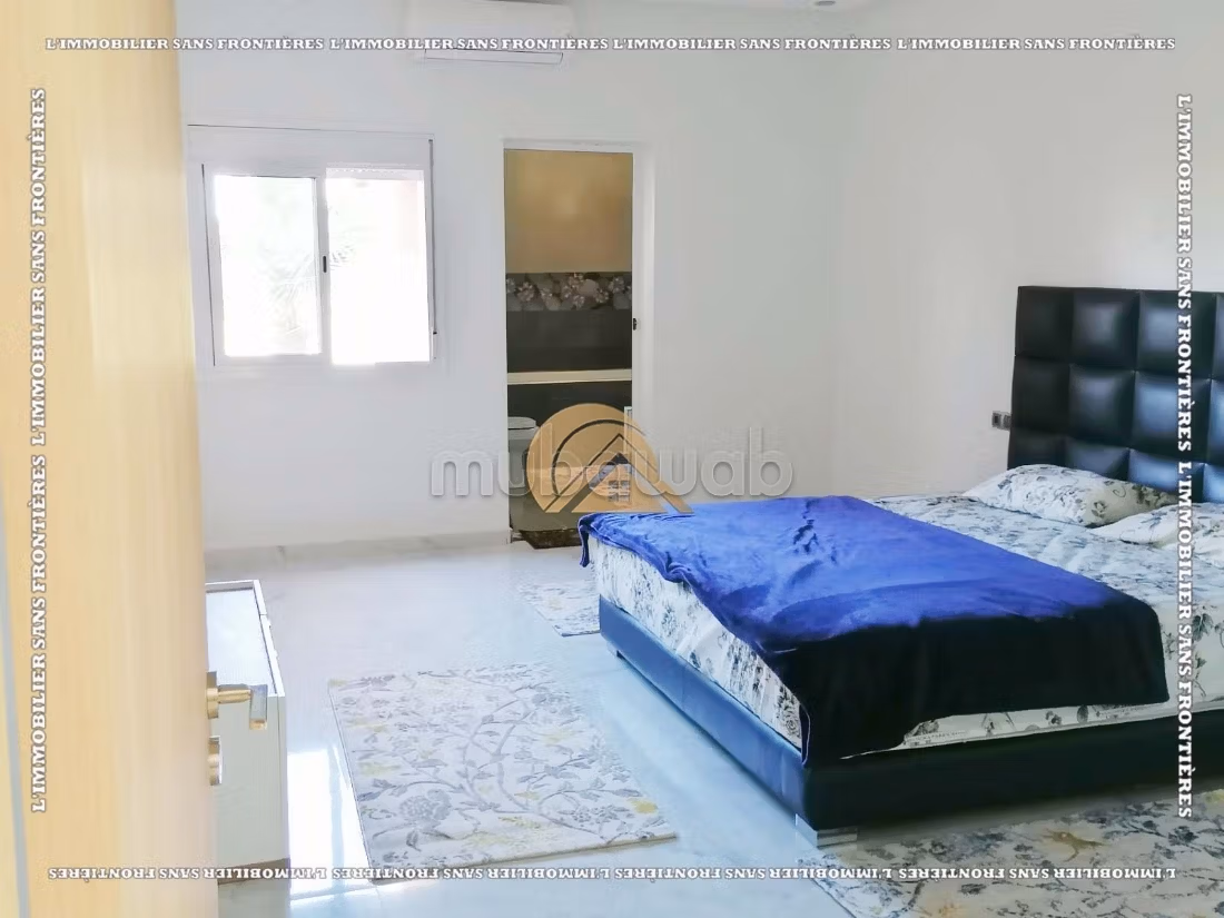 Proprietà in affitto. 3 belle camere da letto. Ammobiliato