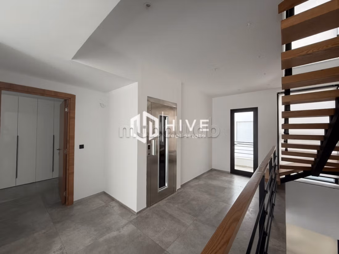 Location triplex in Gammarth