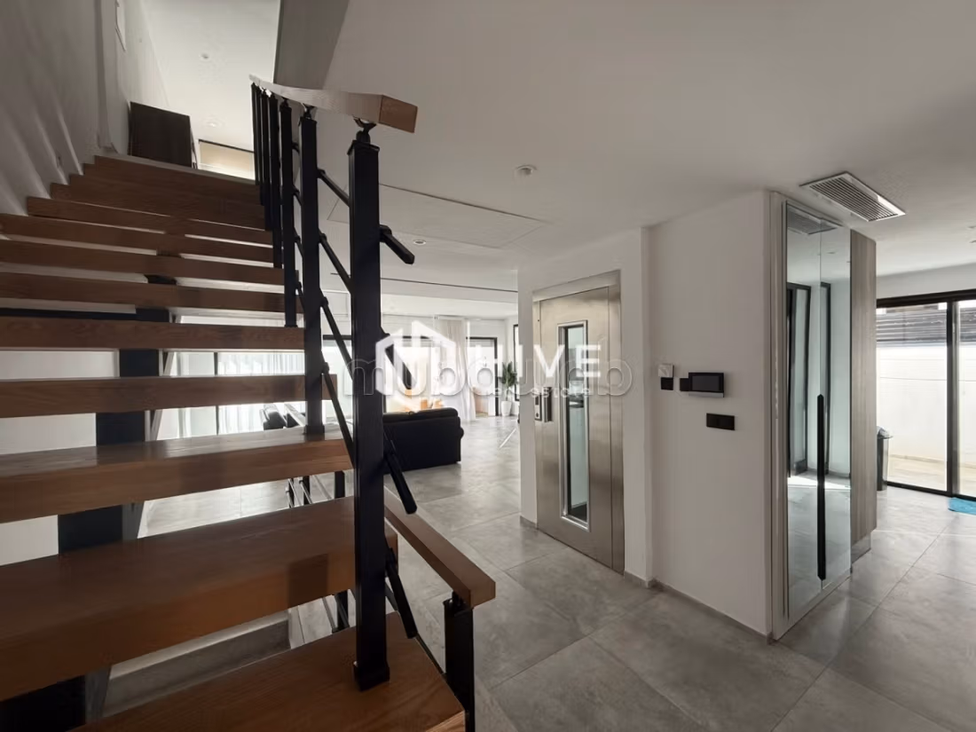 Location triplex in Gammarth