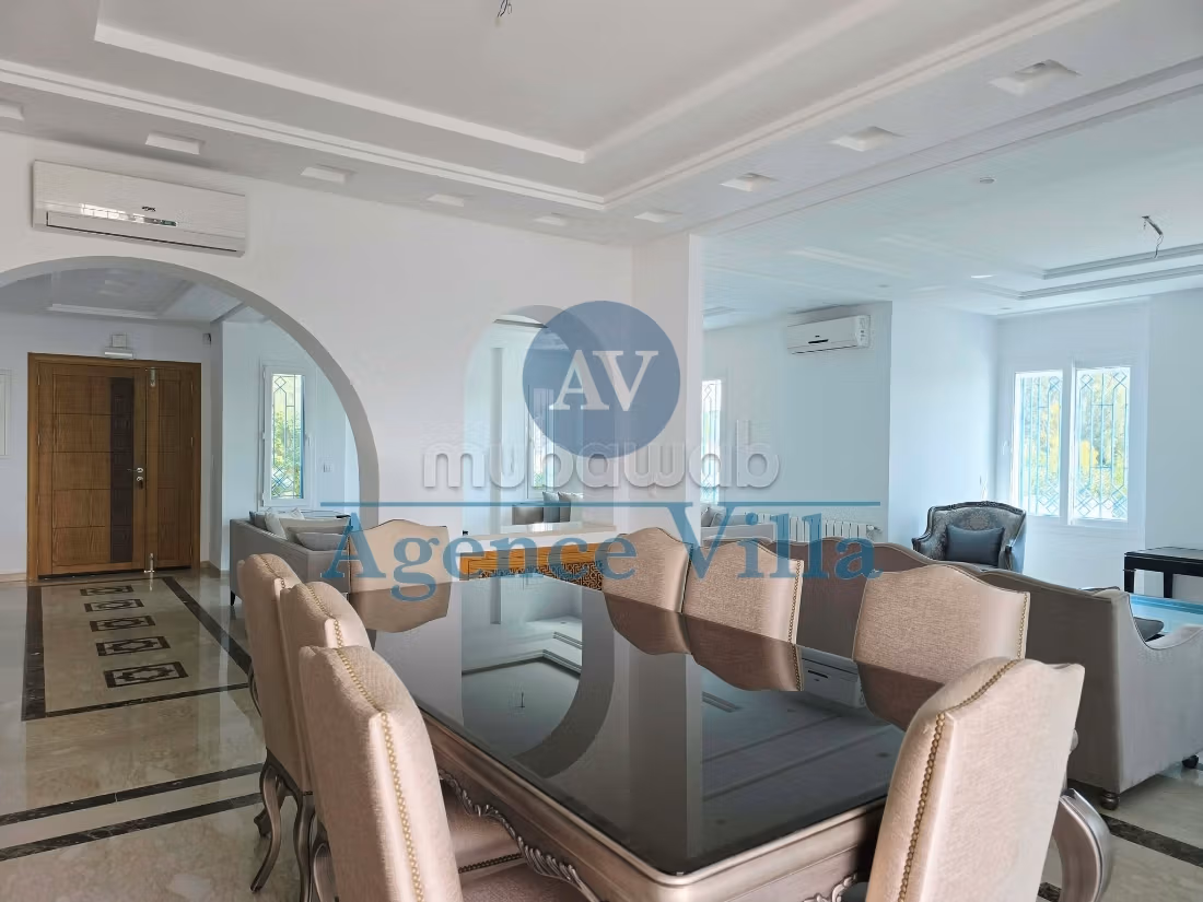 Villa di Prestigio a Gammarth Superiore