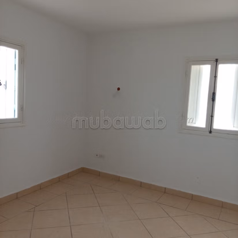 Location annuelle belle maison S3 à Houmtsouk