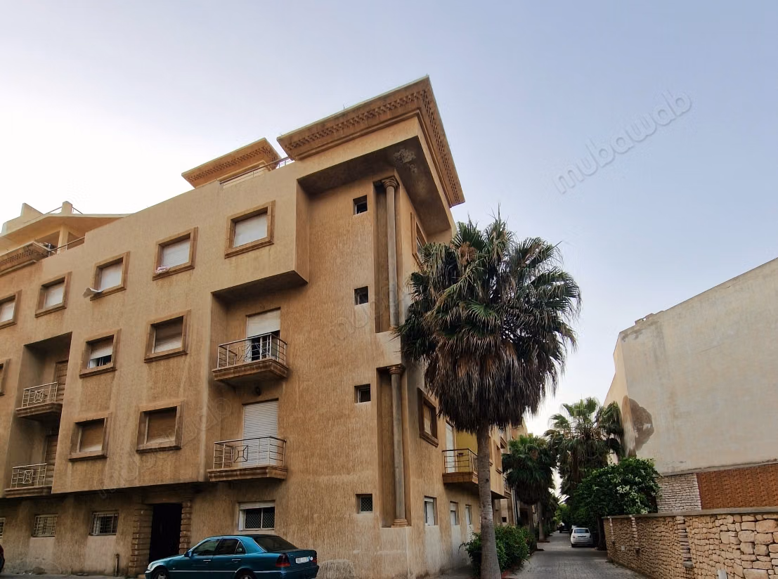 Location saisonnière à Le boulevard Mohammed V. 2 pièces. Concierge et climatisation