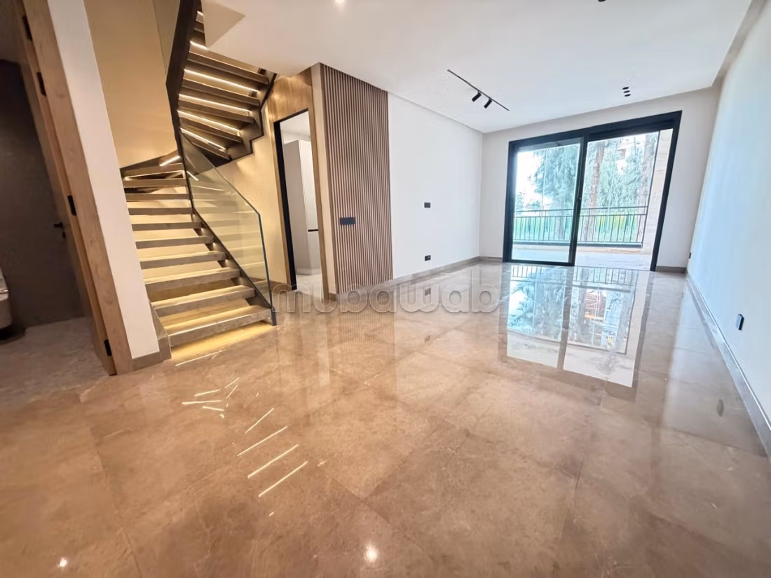 Très Bel appartement à orangeraie