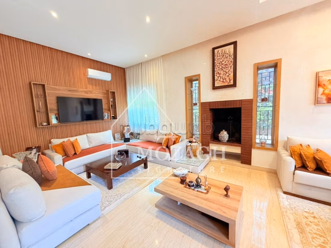 Bella villa con 4 camere da letto - Quartiere Targa