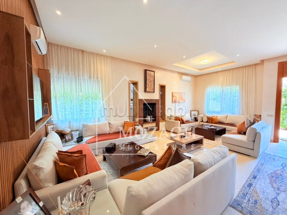Bella villa con 4 camere da letto - Quartiere Targa