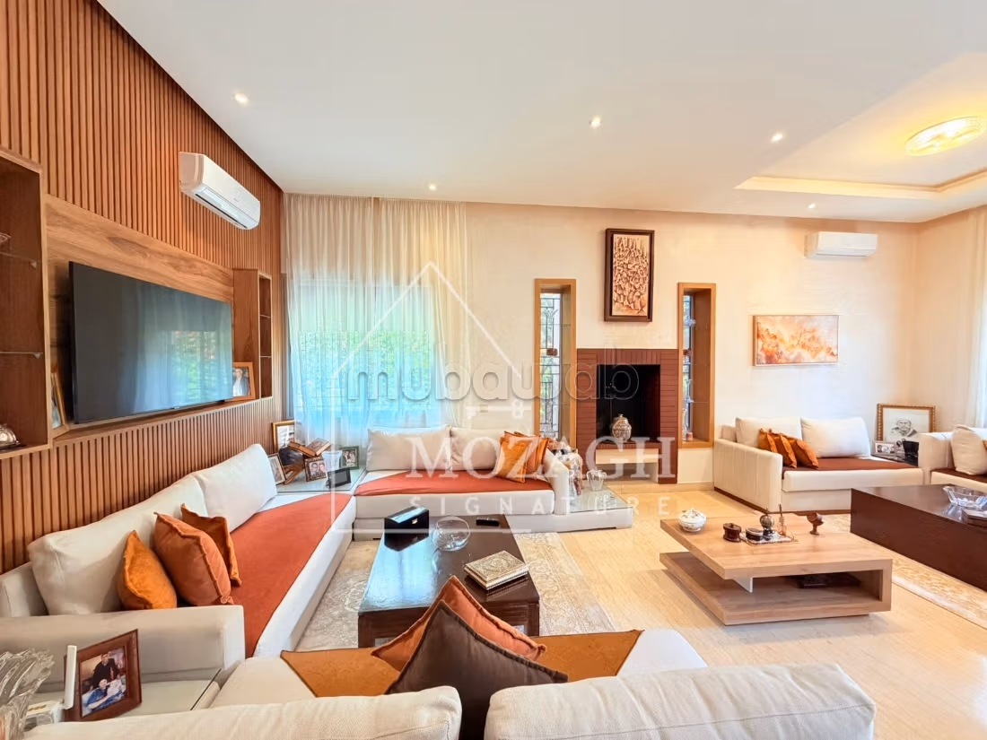 Bella villa con 4 camere da letto - Quartiere Targa