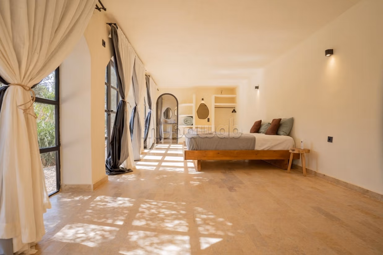 Charming Olive Domain for Sale or Rent