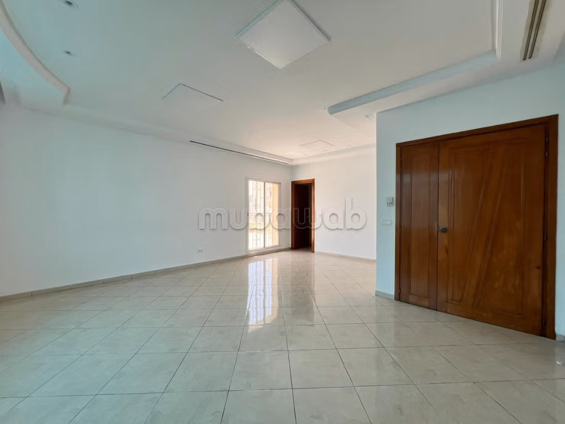 A louer Bureau de 217 m² en H5 au Lac 1