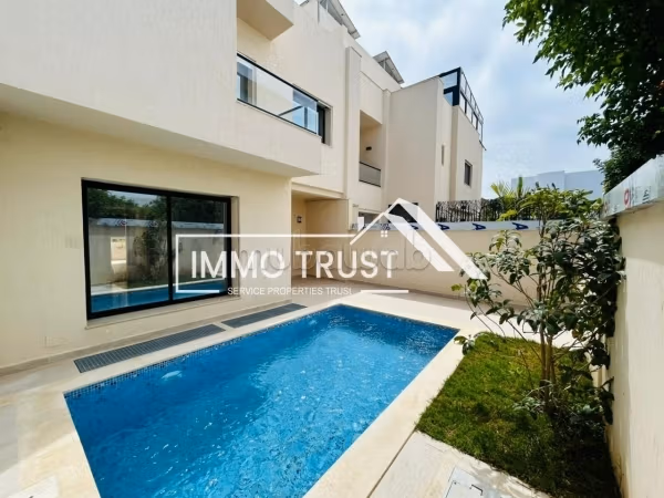 Triplex S4 avec piscine à Gammarth village