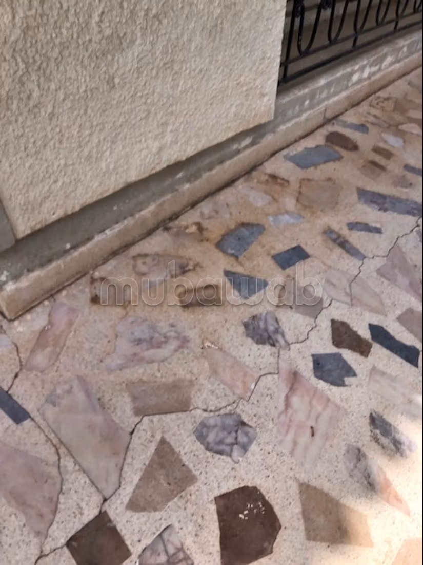 Villa da ristrutturare nel quartiere Oasis superficie 552 m2