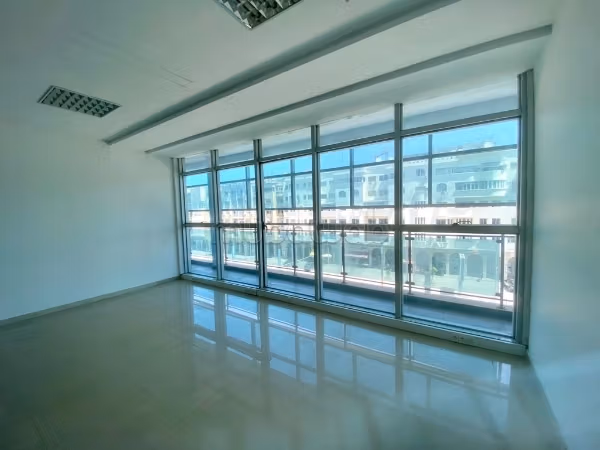 Piano di ufficio 105m bd abdemoumen