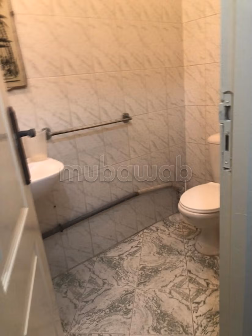 Plateau bureau 140 M2 quartier Mersultan disponib