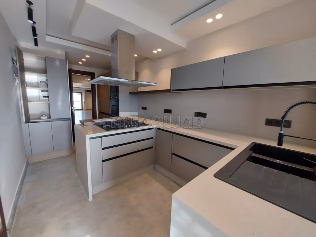 Très chic appartement familial de 3 chambre semi meublé sans vis à vis en plein quartier RACINE — 5
