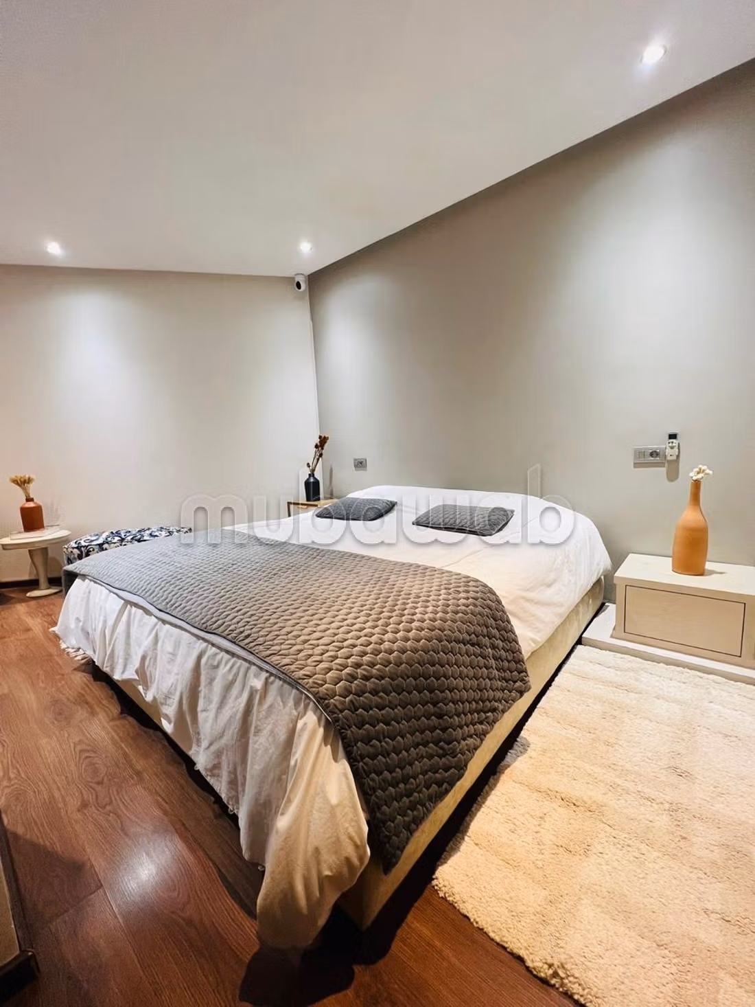 Appartement 124m² à vendre 
Place Ollier Gauthier — 5