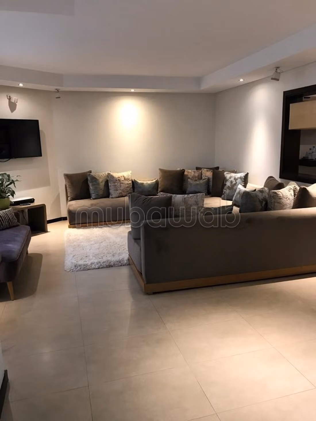 Appartement 124m² à vendre 
Place Ollier Gauthier — 3
