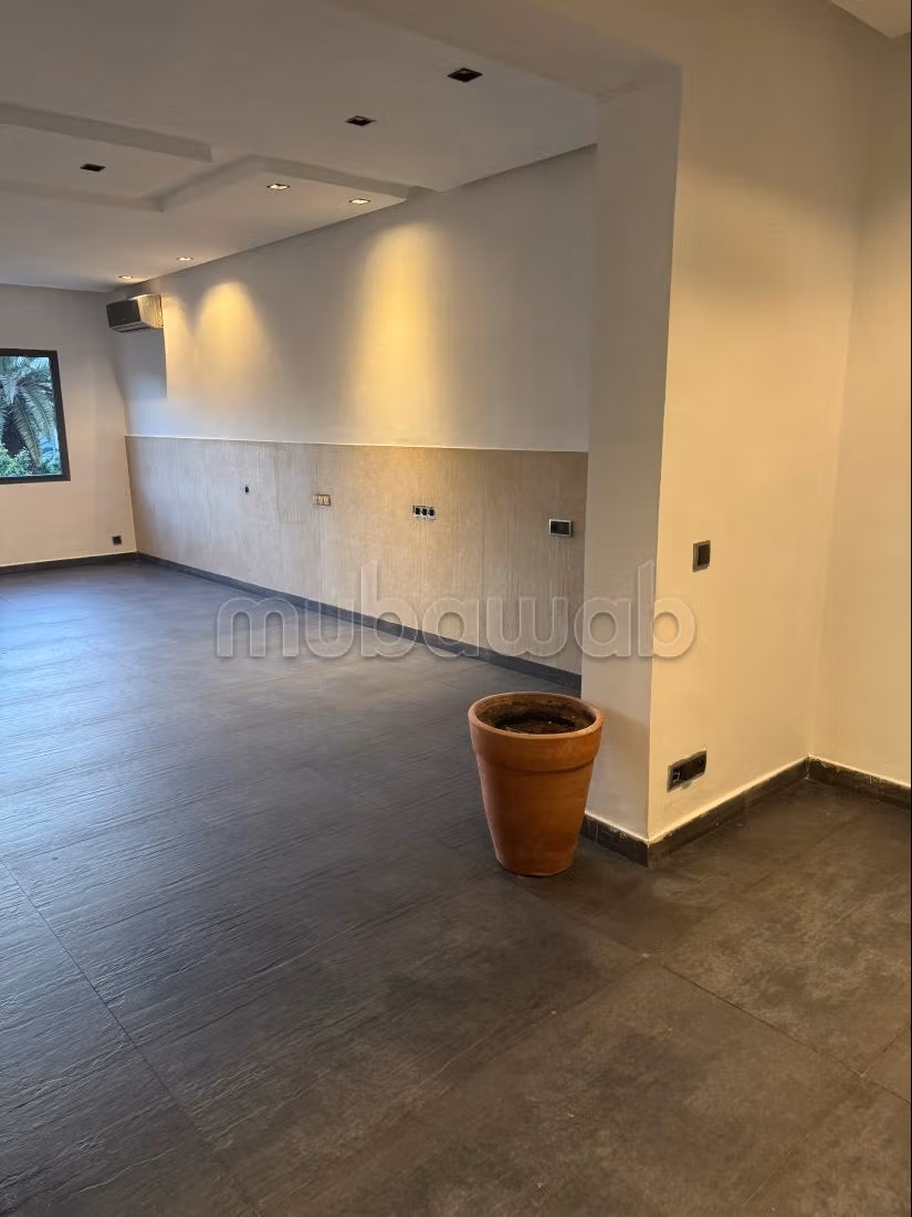Vente d'un bel appartement à Palmier. 3 pièces confortables