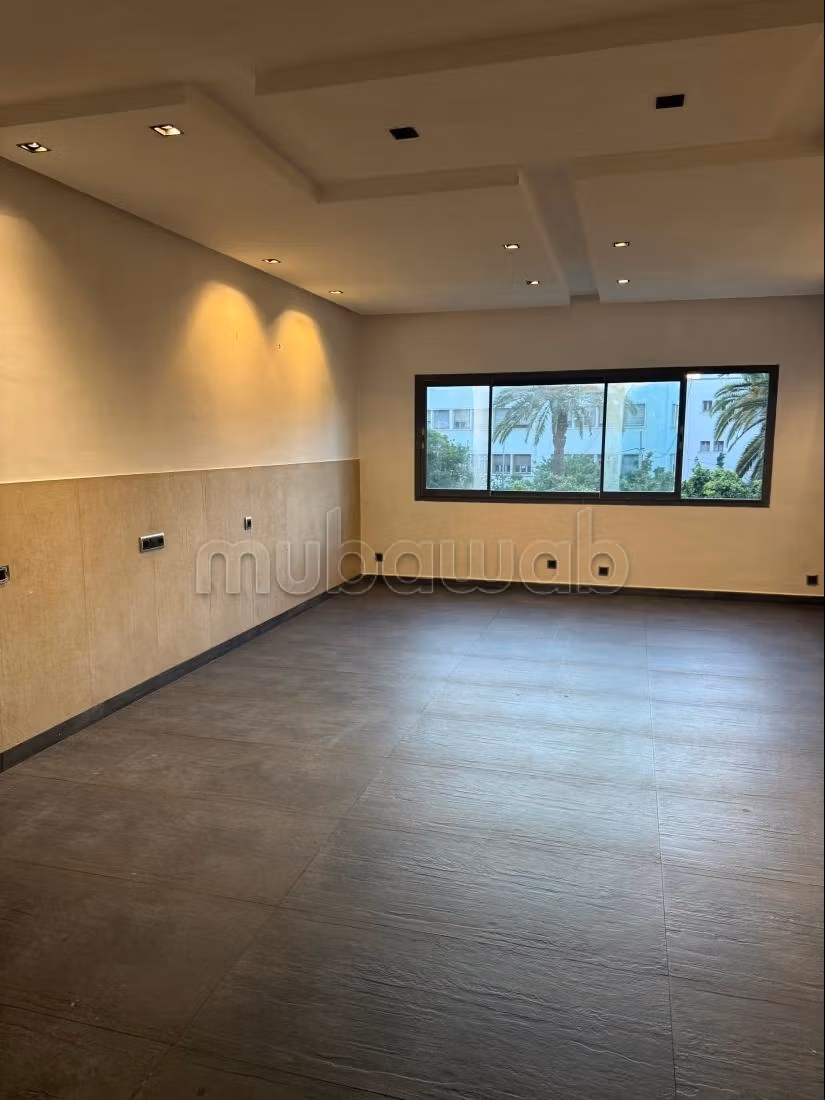 Vente d'un bel appartement à Palmier. 3 pièces confortables