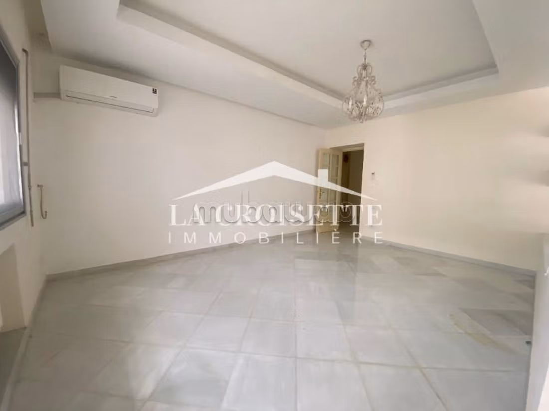 Villa S7 con piscina a La Soukra