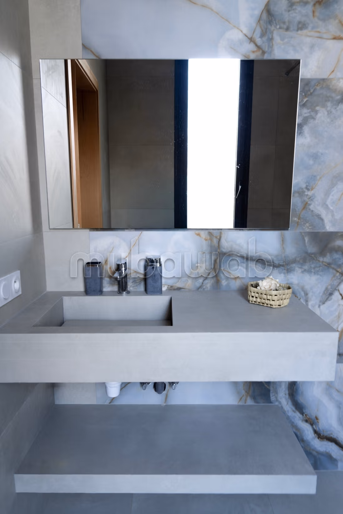 Luxe villa te huur met verwarmd jacuzzi Oppervlakte 400 m². Gemeubileerd